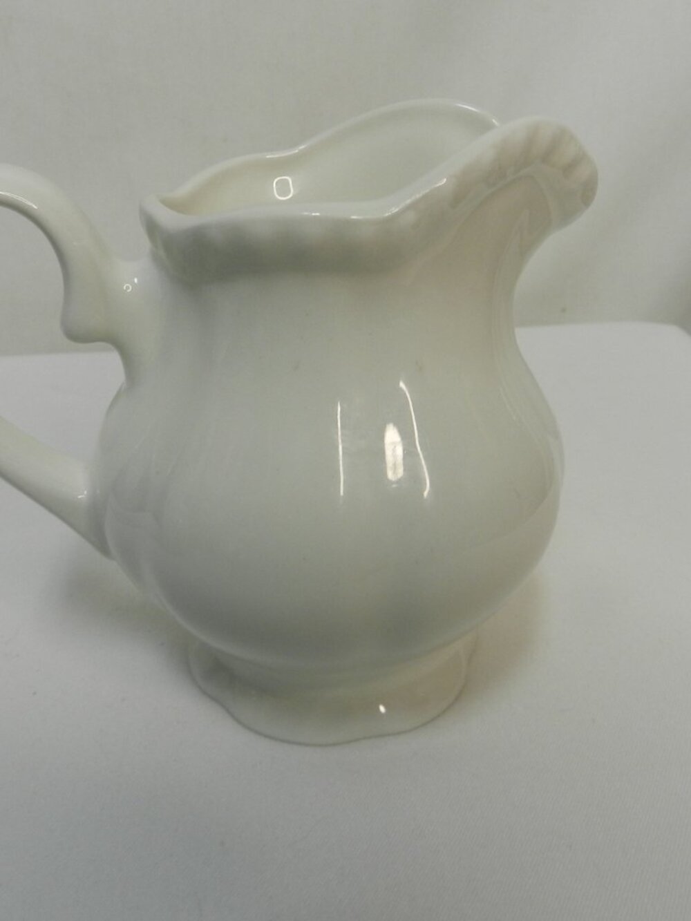 Johnson Brothers made in Staffordshire England white Creamer Sugar bowl & Plate - Picture 9 of 12